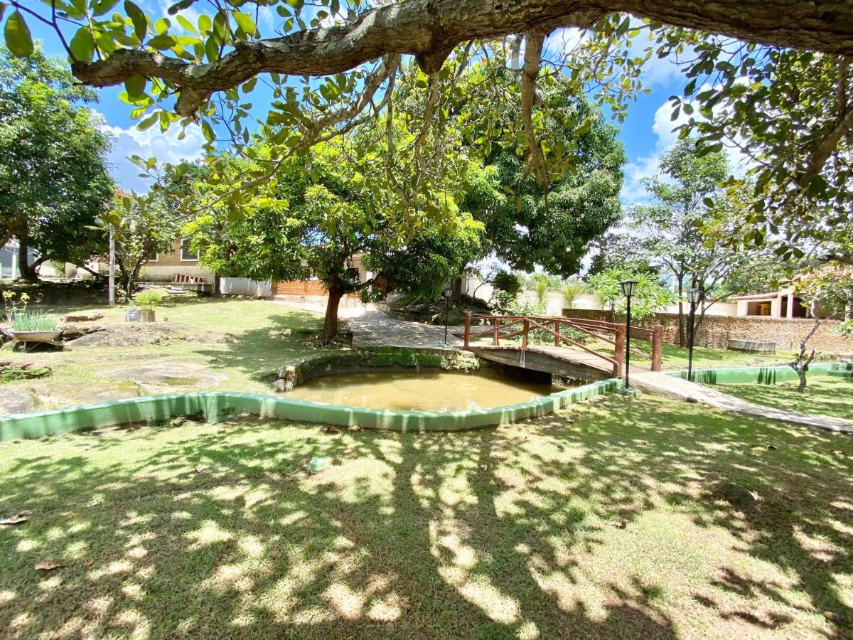 Cores do Cerrado - chalés e suítes Goiás Esterno foto